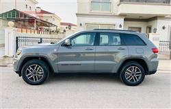 جیپ گراند شیرۆکی